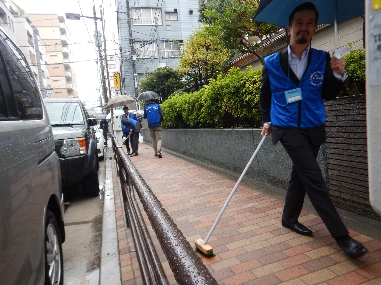 road cleaning 1